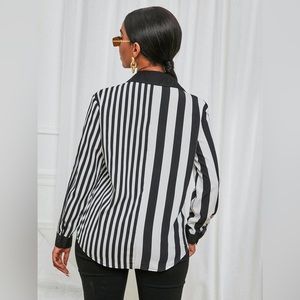 SHEIN Black & White Striped Print Button Front Shirt - M (6)